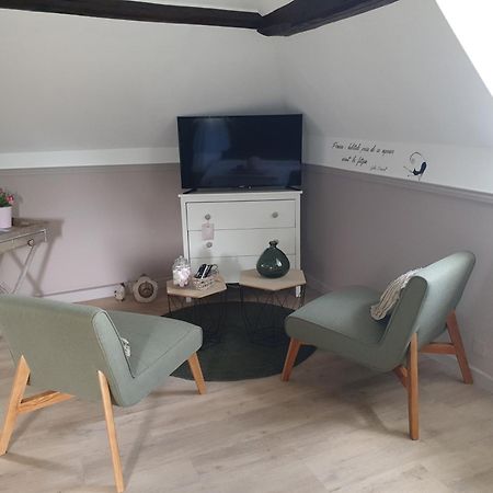 D'Anciennes "Chambres De Bonnes" Honfleur Kültér fotó