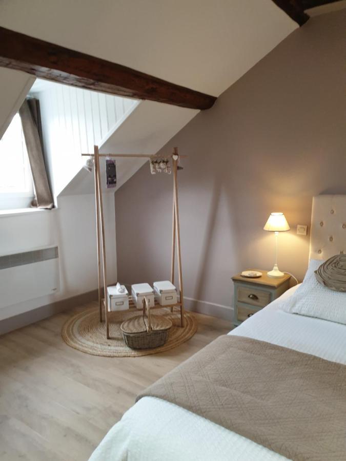 D'Anciennes "Chambres De Bonnes" Honfleur Kültér fotó
